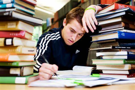 What Does It Mean When You Dream of Studying