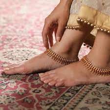 dream about anklet