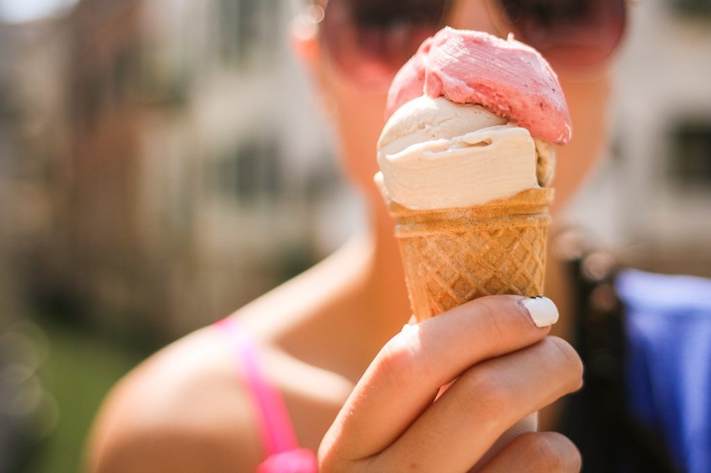 What does it mean when you dream about ice cream?