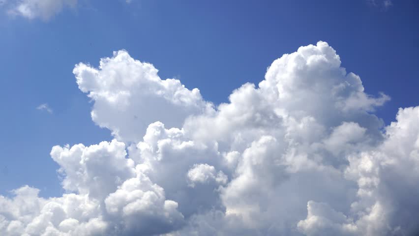 What does it mean to dream about clouds?