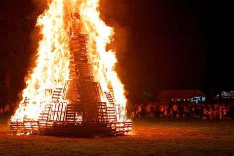 Spiritual and Biblical Meaning of Bonfire in a Dream Explained